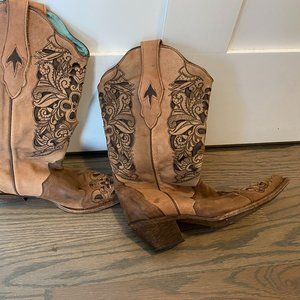 Corral Cowgirl Boots - Hand-finished - C3813